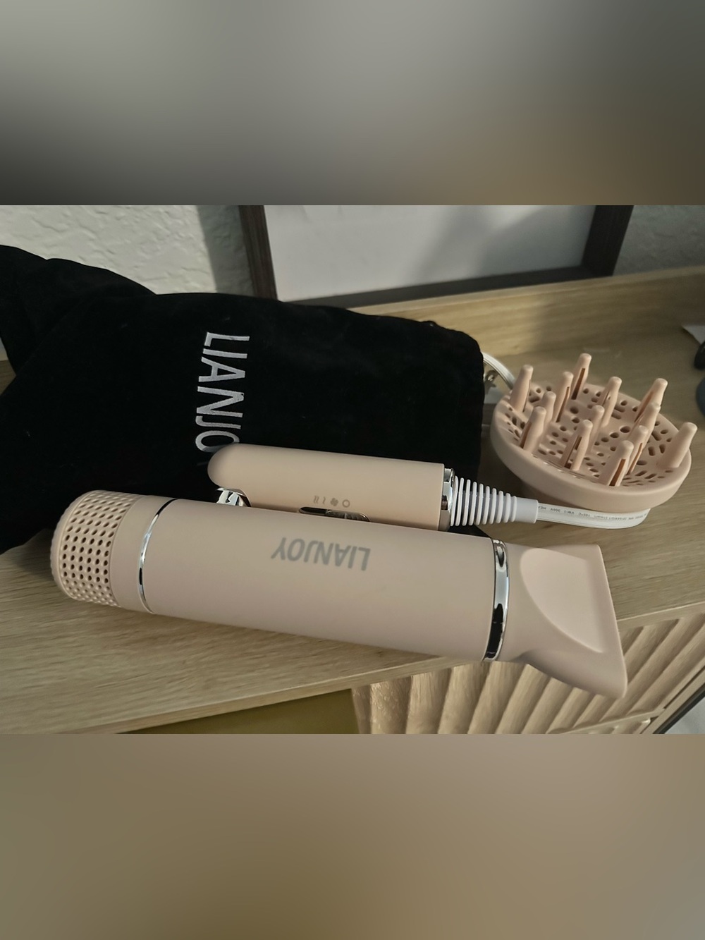 Nude Pink Hair Styling Tool - Portable Curling Iron
